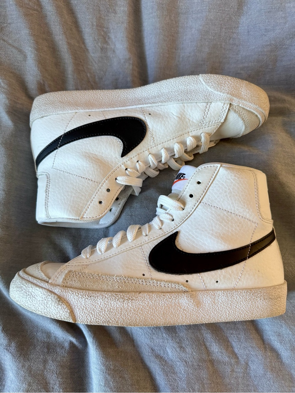 Nike Blazer Mid 77 - big boys 4.5 / women’s 6 - Picture 3 of 8